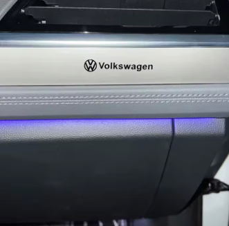 ✨ Emblemas de Lujo para tu Vehículo X 15 🚗